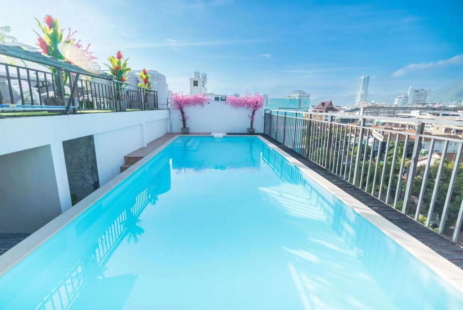 Happy 99 Guest House Patong Exterior photo