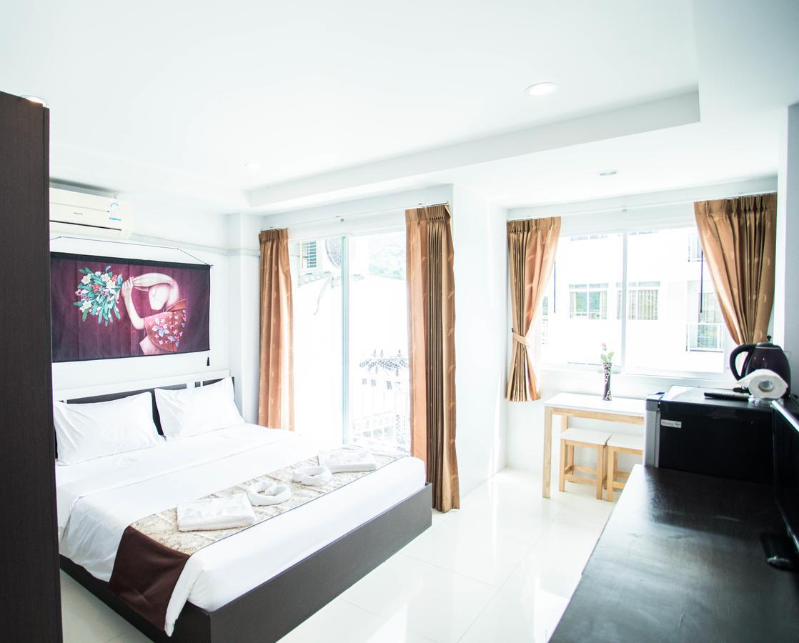 Happy 99 Guest House Patong Exterior photo